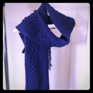 Banana Republic 💯 wool indigo scarf